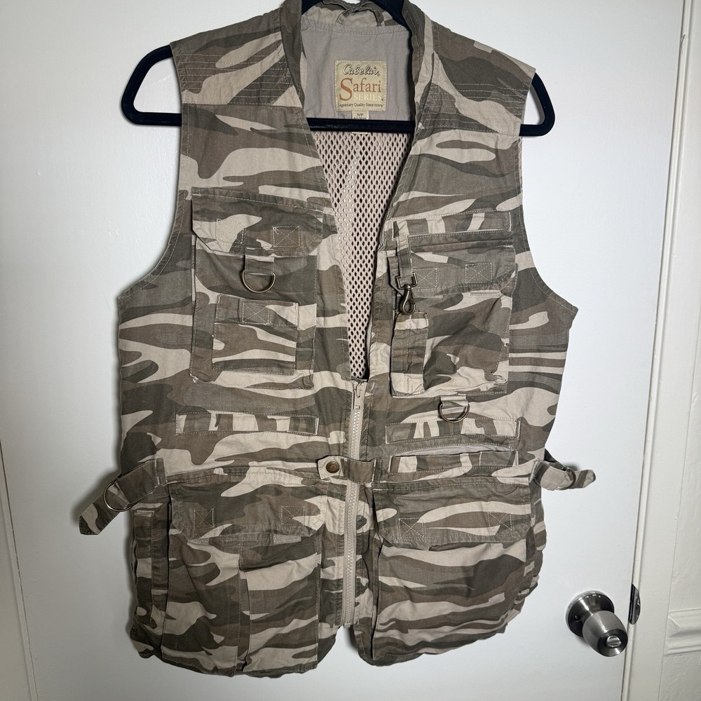 Cabelas Safari Vest Mens Small Camouflage Multi Pockets Outdoor Hunting Fishing